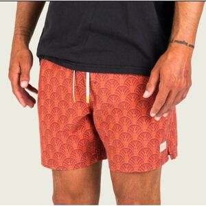 Marsh Wear Mens M Fulton Volley Short Outdoor Summer drawstring Etruscan Red 8"